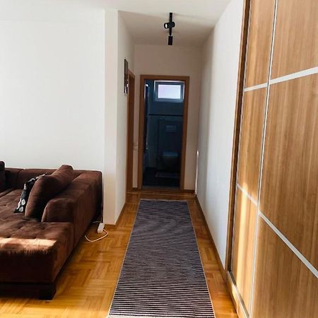 My Place Prishtine Bagian luar foto